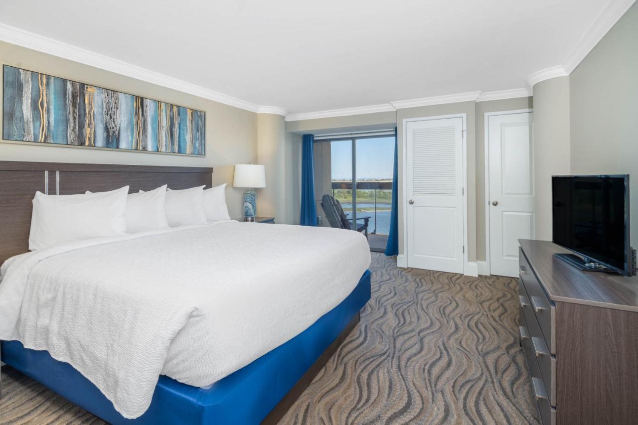 Bask At Big Rock Landing Hotel