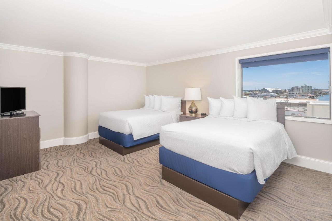 Bask At Big Rock Landing Hotel